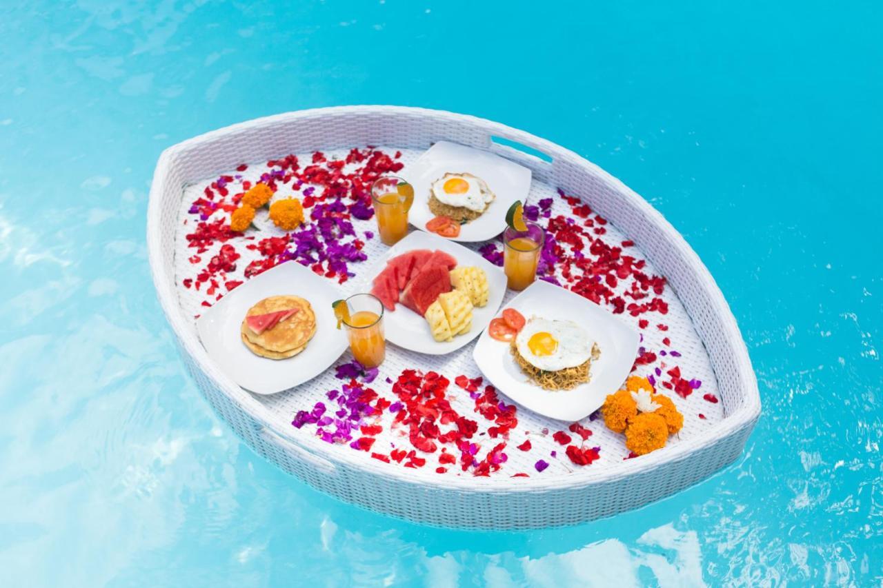 Cocowhite Villa Seminyak Esterno foto