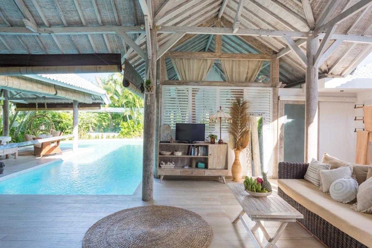 Cocowhite Villa Seminyak Esterno foto