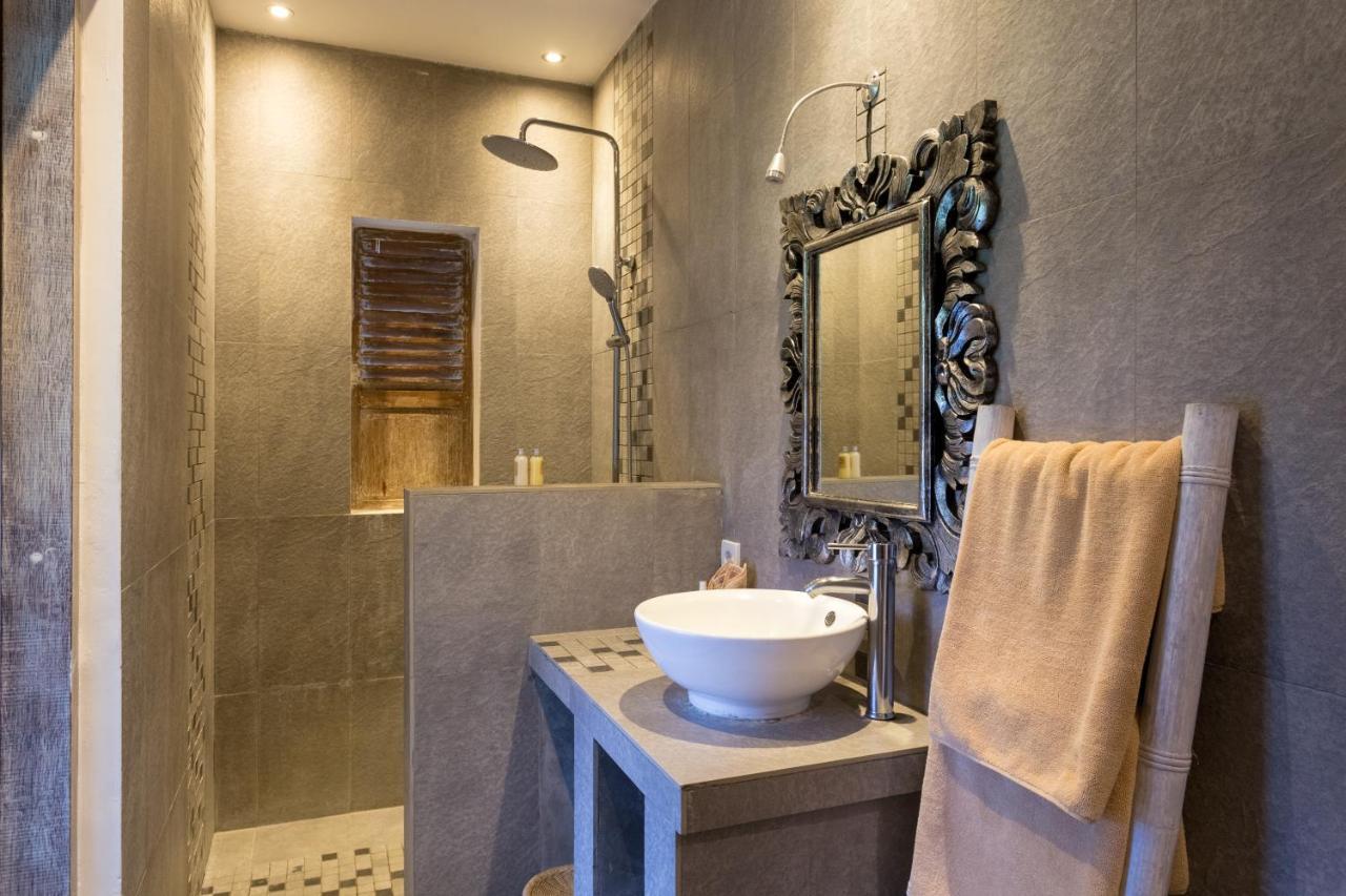 Cocowhite Villa Seminyak Esterno foto