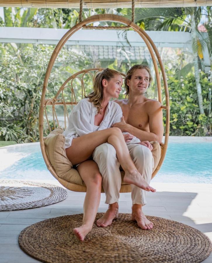 Cocowhite Villa Seminyak Esterno foto