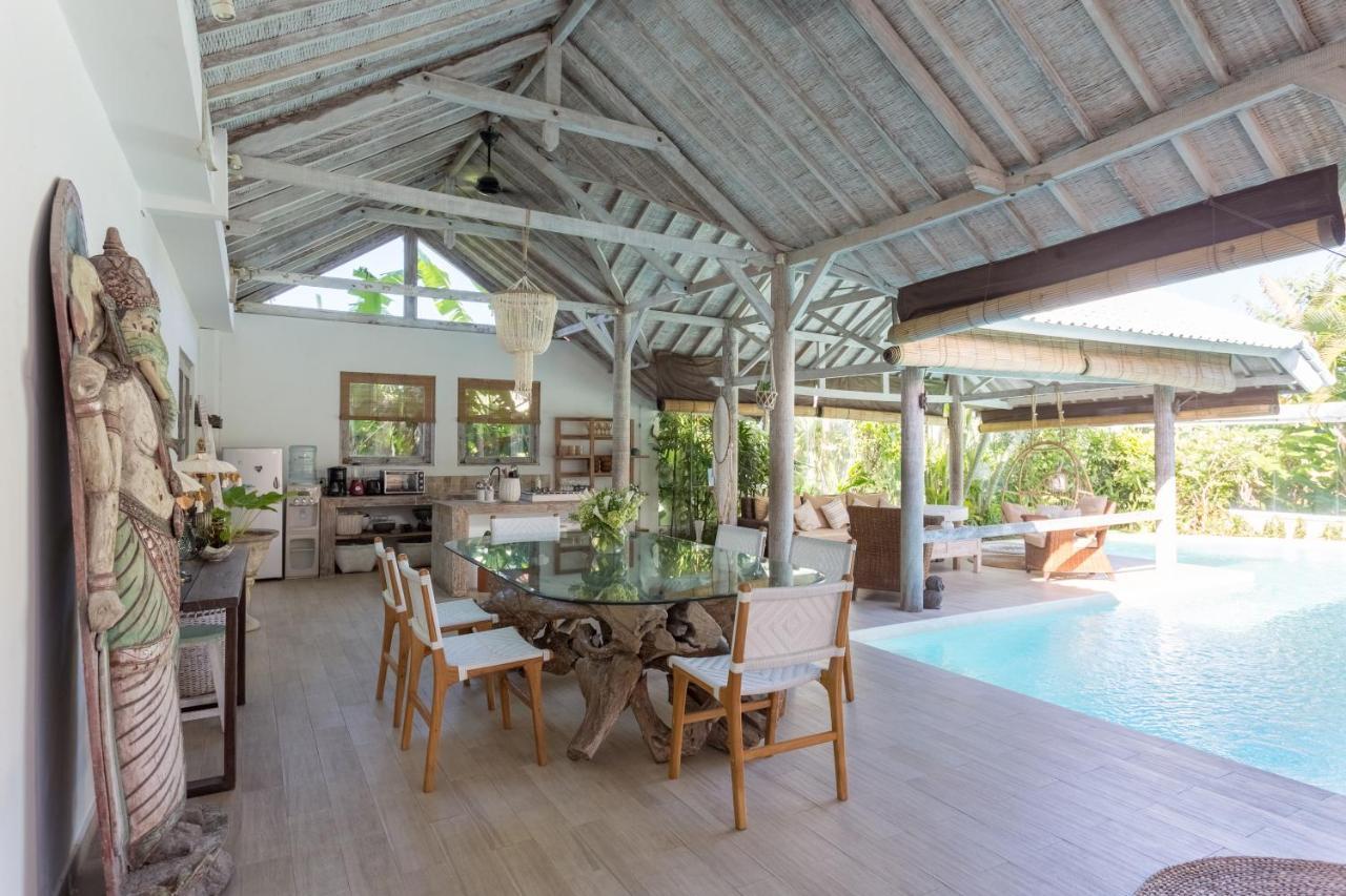 Cocowhite Villa Seminyak Esterno foto