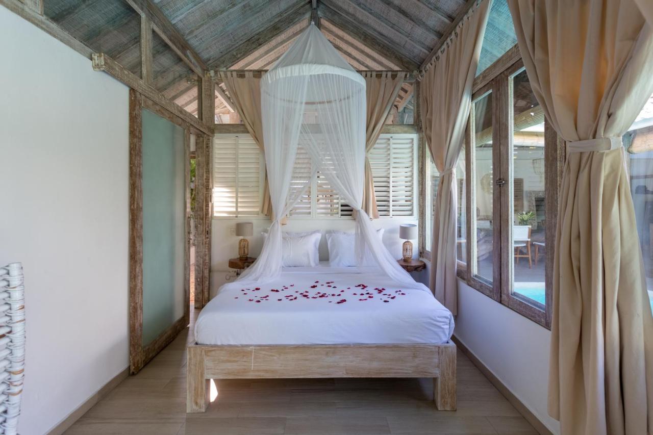 Cocowhite Villa Seminyak Esterno foto