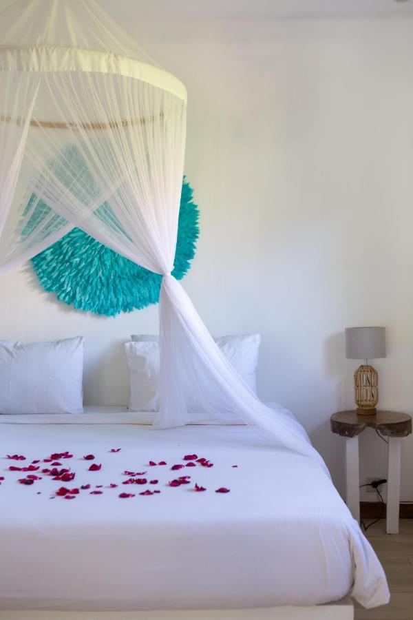 Cocowhite Villa Seminyak Esterno foto
