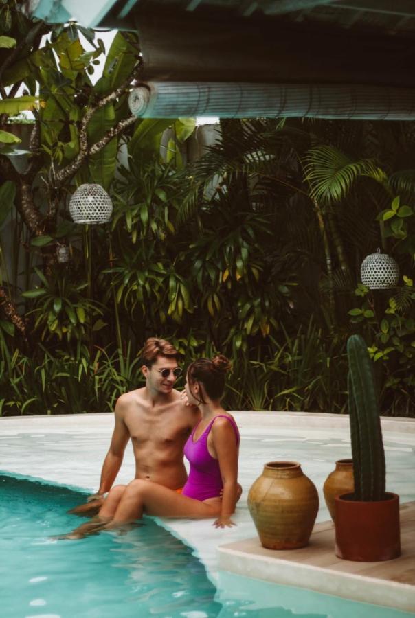 Cocowhite Villa Seminyak Esterno foto
