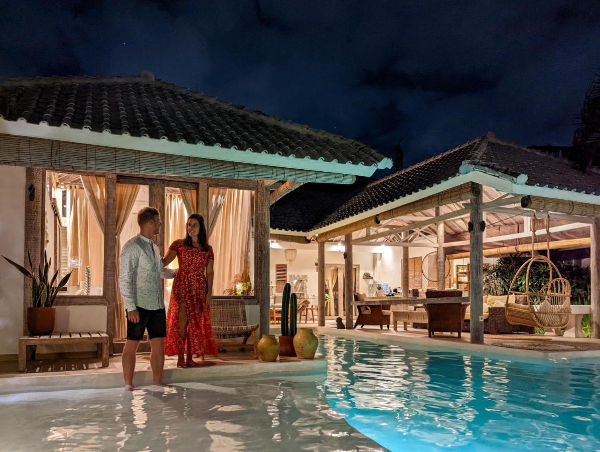 Cocowhite Villa Seminyak Esterno foto
