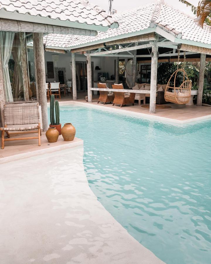 Cocowhite Villa Seminyak Esterno foto