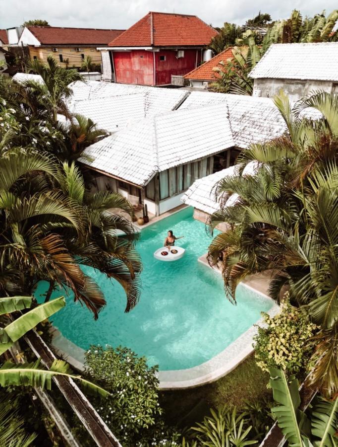Cocowhite Villa Seminyak Esterno foto