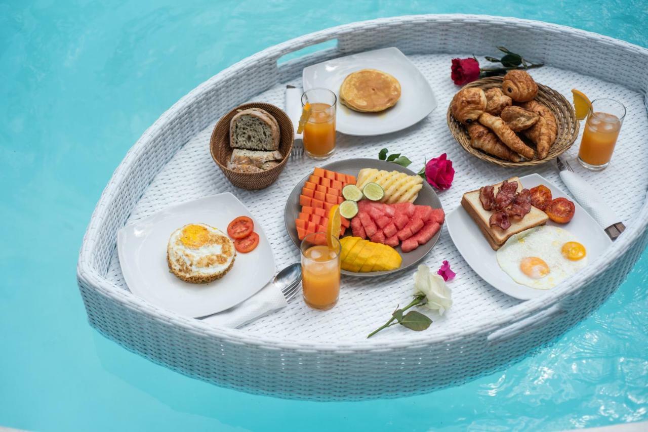 Cocowhite Villa Seminyak Esterno foto
